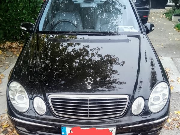 Mercedes-Benz E-Class Saloon, Diesel, 2005, Black