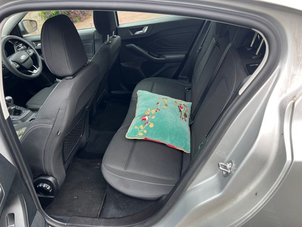 Ford Focus Hatchback, Diesel, 2020, Grey
