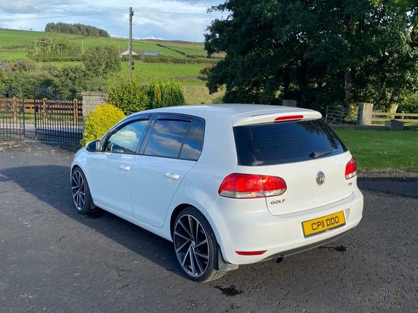 Volkswagen Golf Hatchback, Diesel, 2011, White