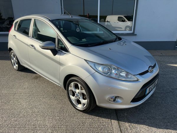 Ford Fiesta Hatchback, Petrol, 2010, Silver