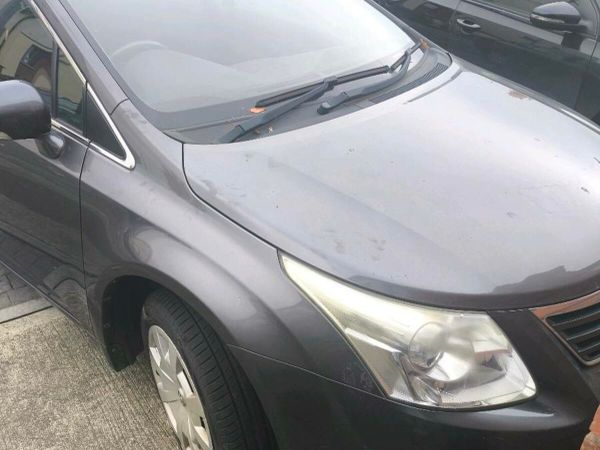 Toyota Avensis Saloon, Diesel, 2010, Grey