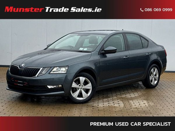 Skoda Octavia Saloon, Diesel, 2019, Grey