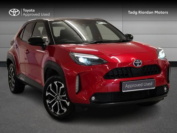 Toyota Yaris Cross Hatchback, Petrol Hybrid, 2023, Red