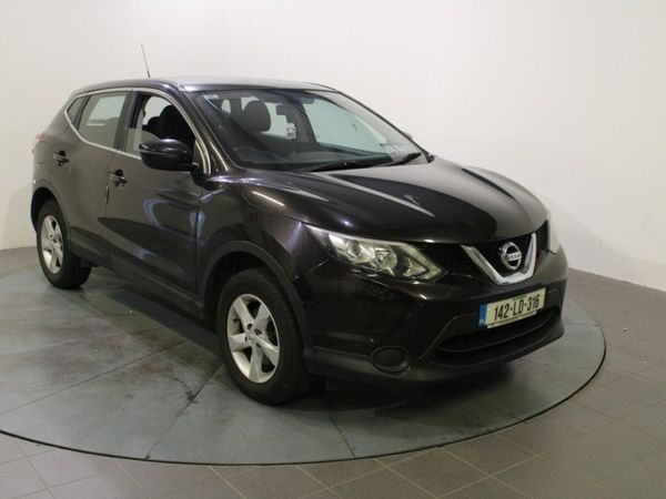 Nissan Qashqai Hatchback, Diesel, 2014, Black