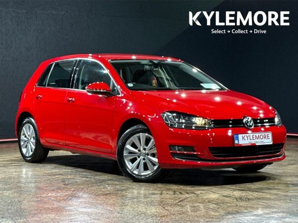 Volkswagen Golf Hatchback, Petrol, 2015, Red