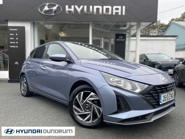 Hyundai i20 Hatchback, Petrol, 2025, Blue