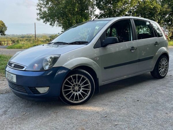 Ford Fiesta Hatchback, Petrol, 2007, Silver