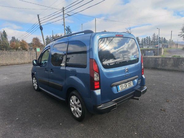 Citroen Berlingo Multispace MPV, Petrol, 2013, Blue