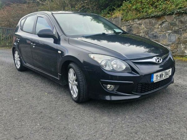 Hyundai i30 Hatchback, Diesel, 2011, Black