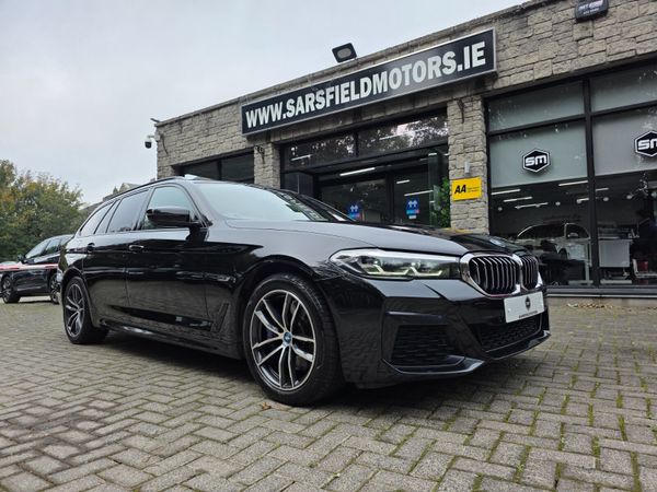 BMW 5-Series Estate, Petrol Plug-in Hybrid, 2021, Black