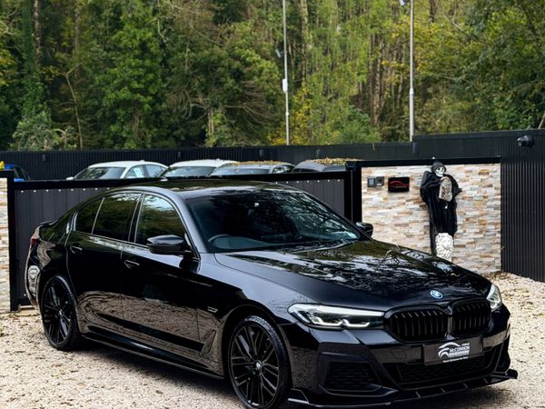 BMW 5-Series Saloon, Petrol Plug-in Hybrid, 2022, Black