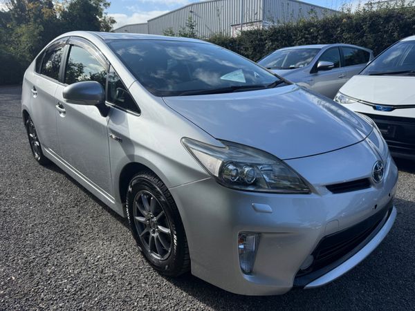 Toyota Prius Hatchback, Petrol Hybrid, 2015, Silver