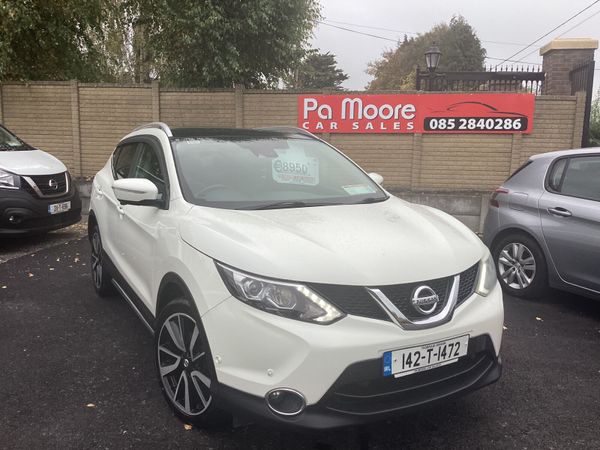 Nissan Qashqai Hatchback, Diesel, 2014, White