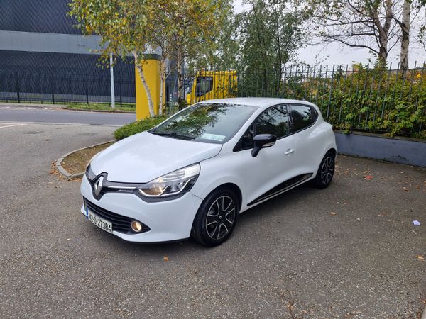 Renault Clio Hatchback, Petrol, 2014, White