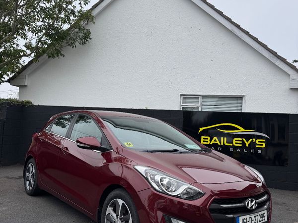 Hyundai i30 Hatchback, Diesel, 2016, Red