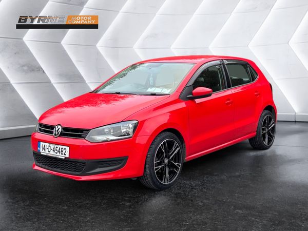 Volkswagen Polo Hatchback, Petrol, 2014, Red