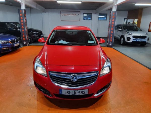 Vauxhall Insignia Hatchback, Diesel, 2015, Red