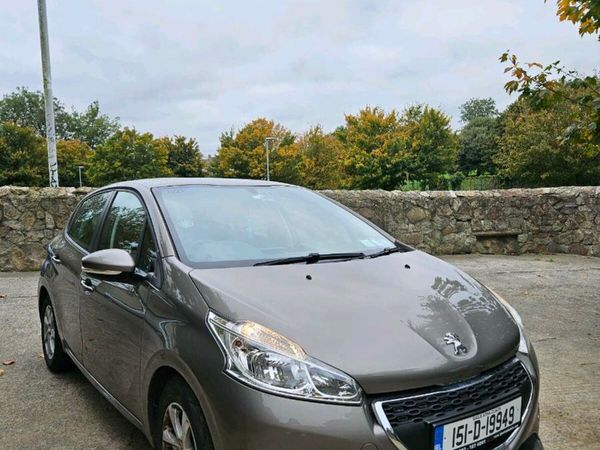 Peugeot 208 Hatchback, Petrol, 2015, Grey