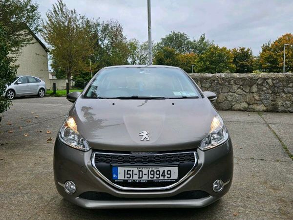 Peugeot 208 Hatchback, Petrol, 2015, Grey