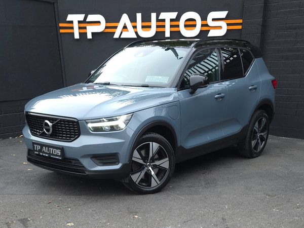 Volvo XC40 SUV, Petrol Hybrid, 2021, Grey