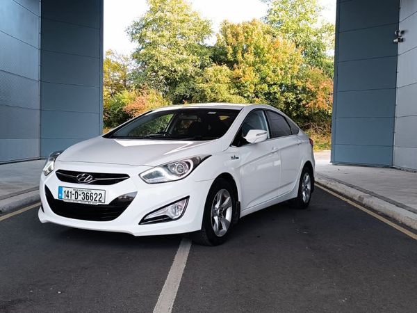 Hyundai i40 Saloon, Diesel, 2014, White