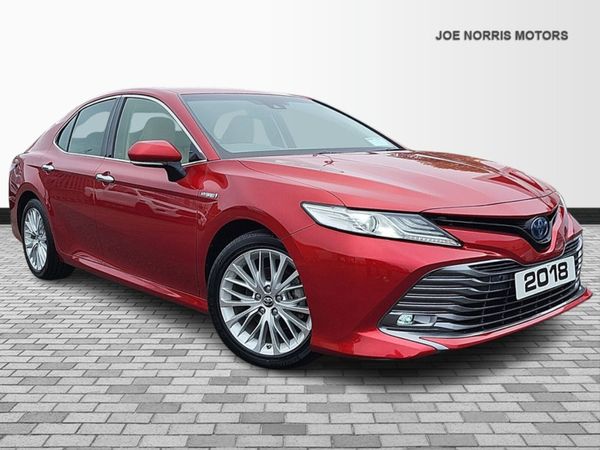 Toyota Camry Saloon, Petrol Hybrid, 2018, Red