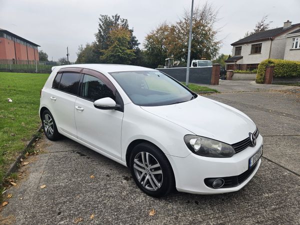 Volkswagen Golf Hatchback, Petrol, 2011, White