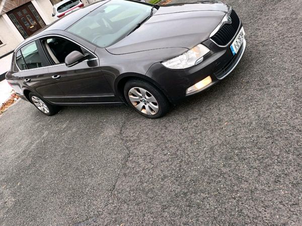 Skoda Superb Saloon, Diesel, 2011, Brown