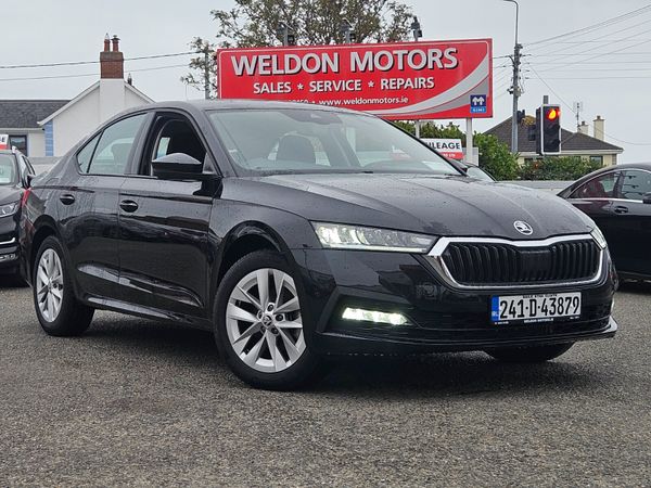 Skoda Octavia Saloon, Petrol Hybrid, 2024, Black