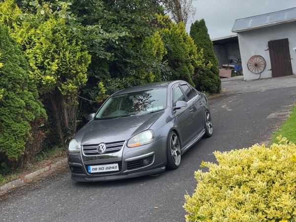 Volkswagen Jetta Saloon, Diesel, 2008, Grey