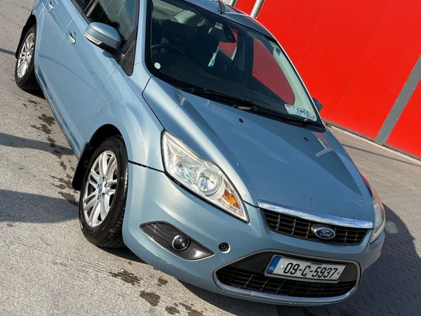 Ford Focus Saloon, Diesel, 2009, Grey