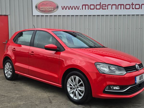 Volkswagen Polo Hatchback, Petrol, 2015, Red