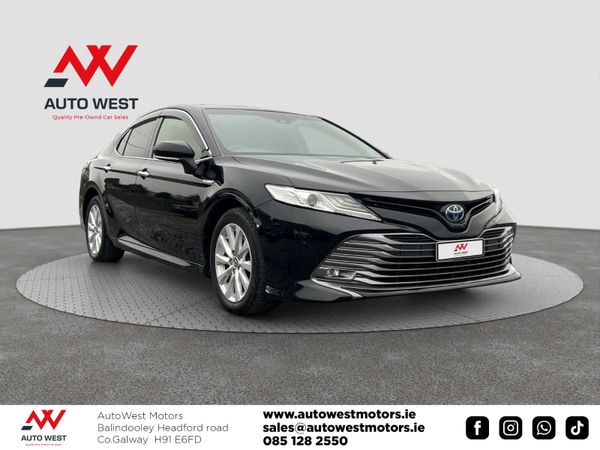 Toyota Camry Saloon, Petrol Hybrid, 2018, Black