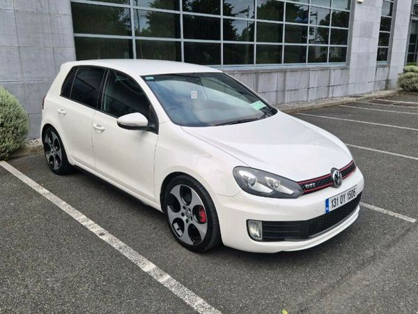 Volkswagen Golf Hatchback, Petrol, 2013, White