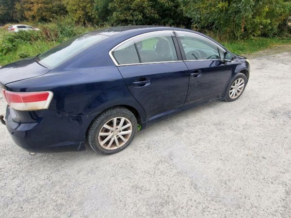 Toyota Avensis Saloon, Diesel, 2010, Blue