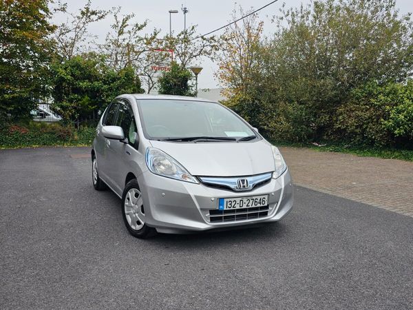 Honda Fit Hatchback, Petrol Hybrid, 2013, Silver