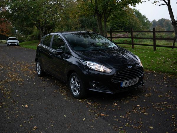 Ford Fiesta Hatchback, Petrol, 2015, Black