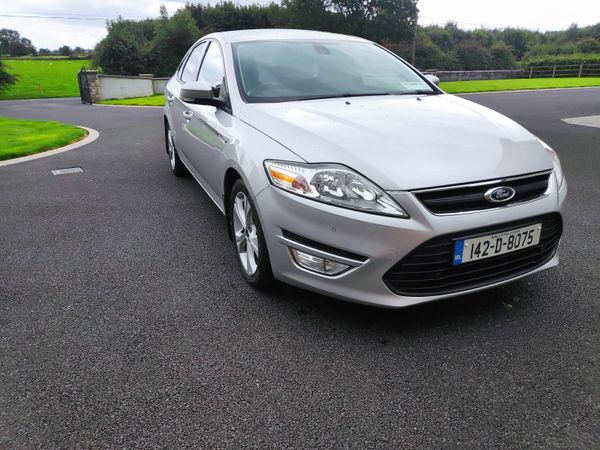 Ford Mondeo Hatchback, Diesel, 2014, Silver