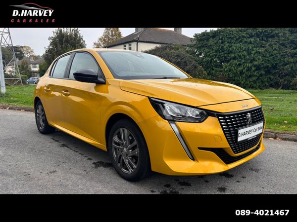 Peugeot 208 Hatchback, Petrol, 2022, Yellow