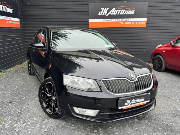 Skoda Octavia Hatchback, Diesel, 2015, Black