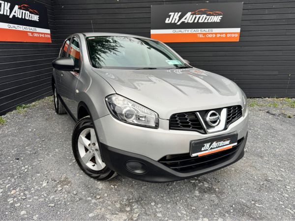 Nissan Qashqai Hatchback, Diesel, 2012, Silver