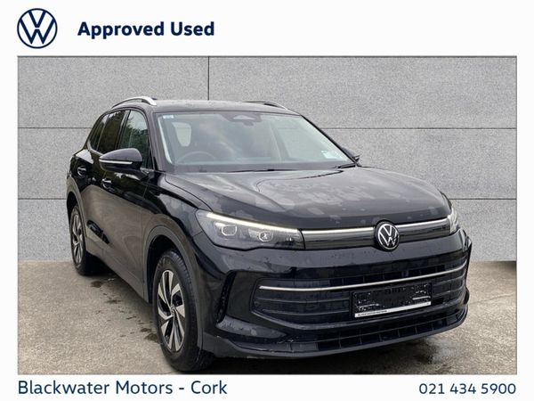 Volkswagen Tiguan SUV, Petrol Plug-in Hybrid, 2025, Black