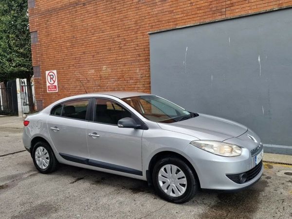 Renault Fluence Saloon, Diesel, 2011, Silver