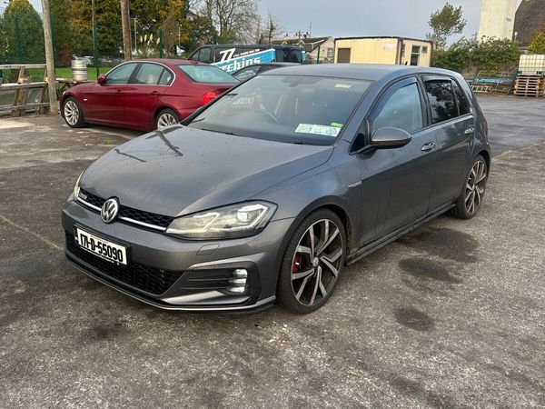 Volkswagen Golf Hatchback, Diesel, 2017, Grey
