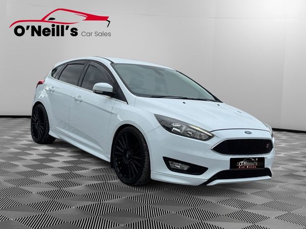 Ford Focus Hatchback, Diesel, 2015, White