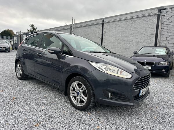 Ford Fiesta Hatchback, Petrol, 2014, Blue