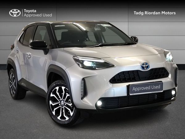Toyota Yaris Cross Hatchback, Petrol Hybrid, 2025, Silver