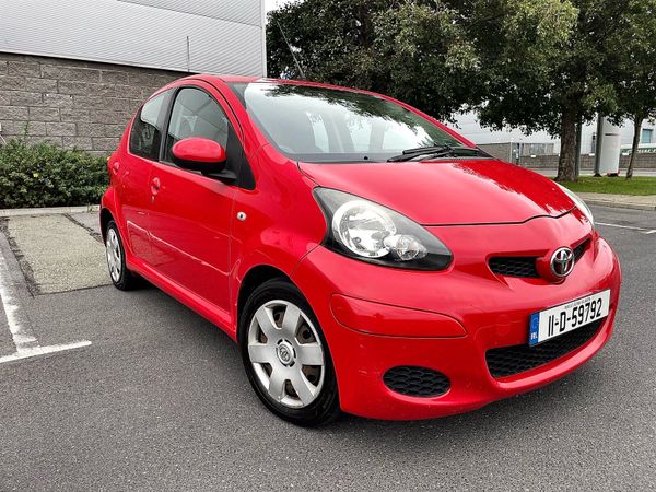 Toyota Aygo Hatchback, Petrol, 2011, Red