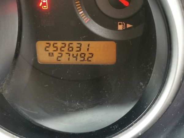 Nissan Tiida Saloon, Petrol, 2008, Grey