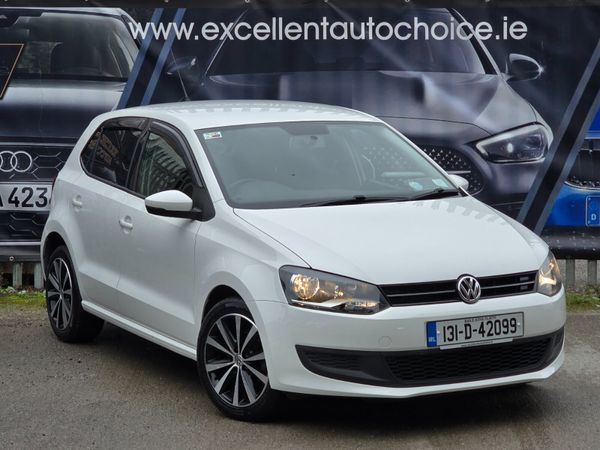 Volkswagen Polo Hatchback, Petrol, 2013, White